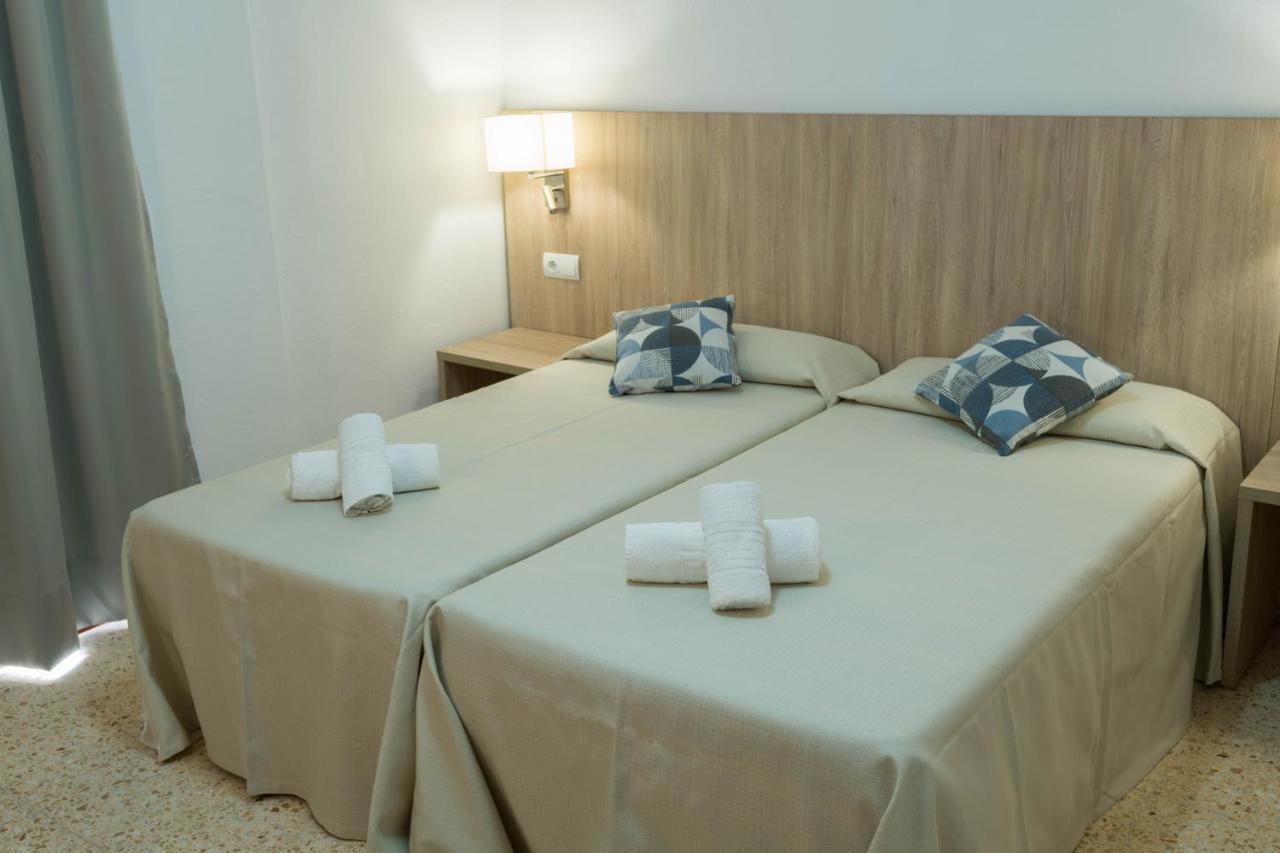 Hostal Mayol Santa Eularia des Riu Eksteriør bilde